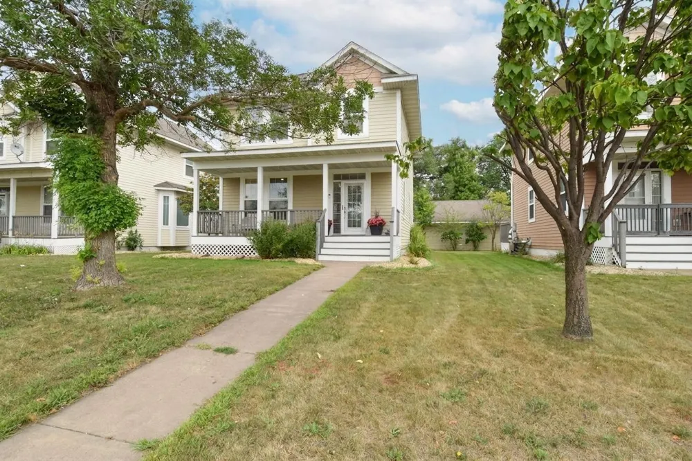 13322 Tulip Street NW Andover, MN 55304