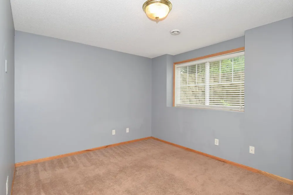 13322 Tulip Street NW Andover, MN 55304