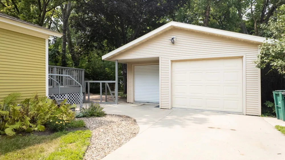 409 4th Street Marshall, MN 56258
