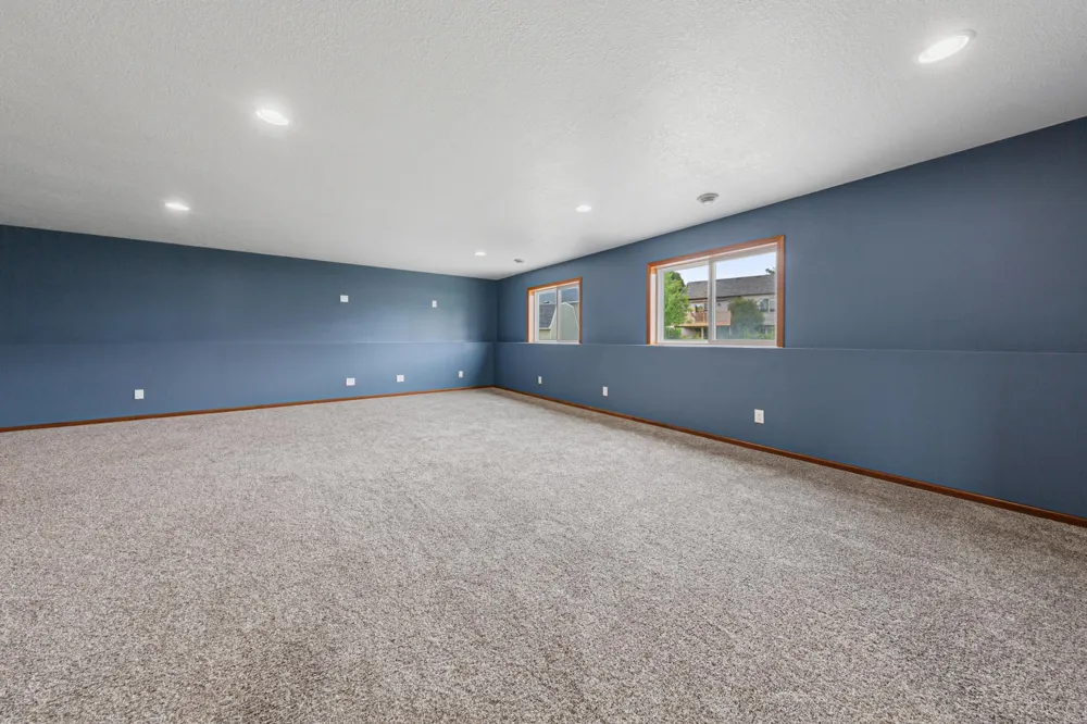 2401 Foxtail Lane Faribault, MN 55021