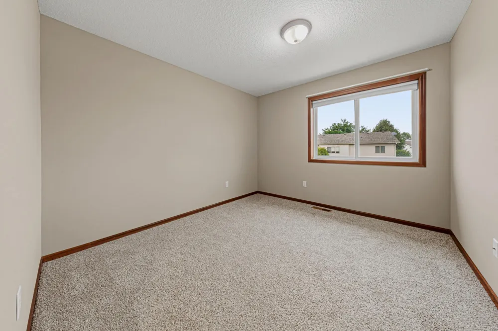 2401 Foxtail Lane Faribault, MN 55021