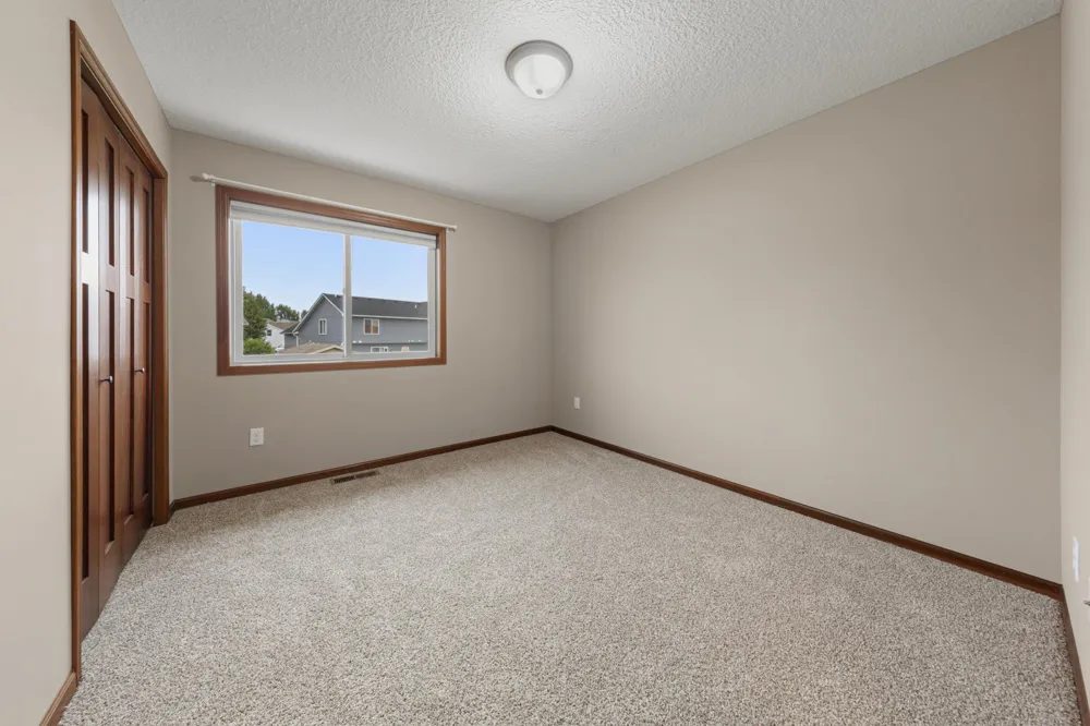 2401 Foxtail Lane Faribault, MN 55021