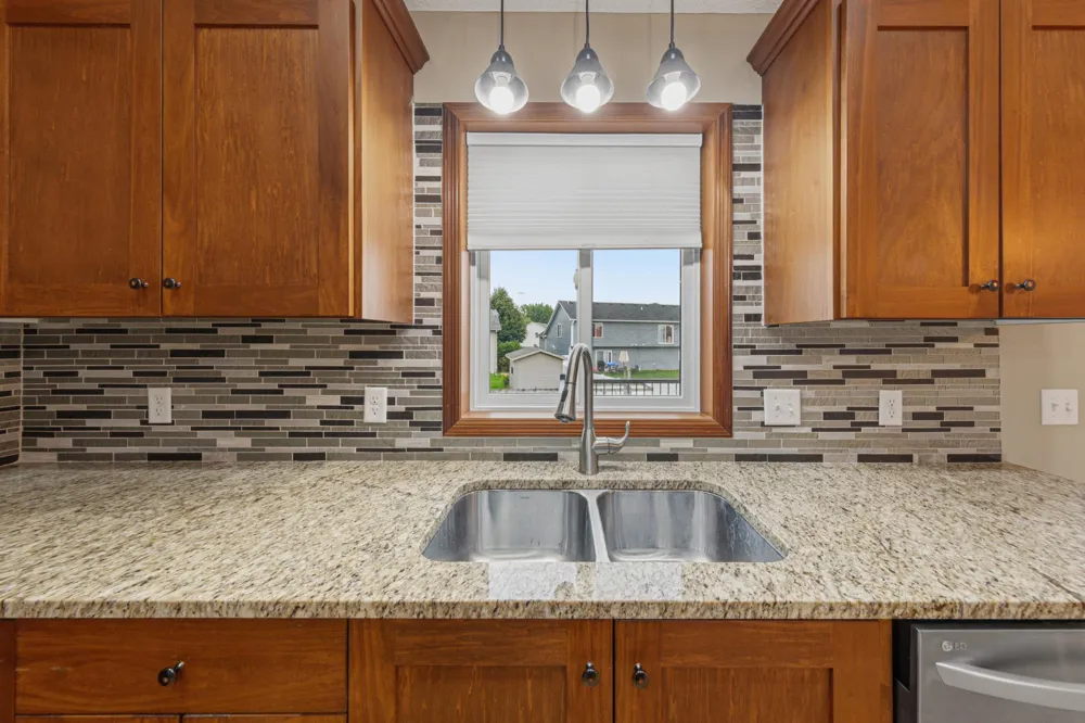 2401 Foxtail Lane Faribault, MN 55021