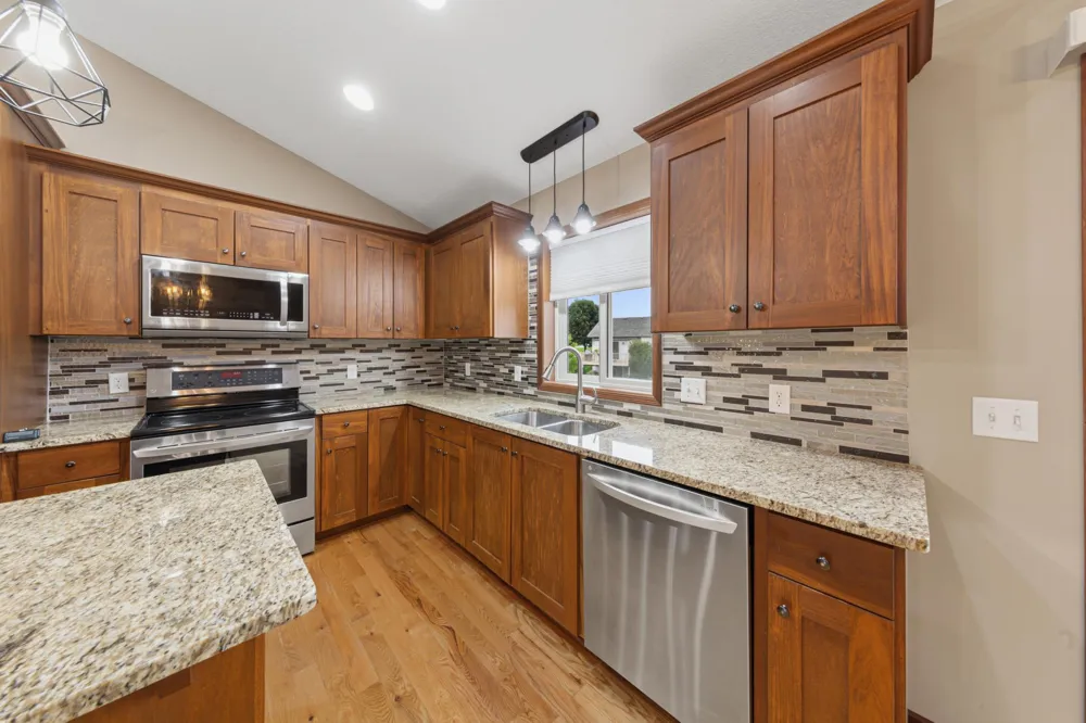 2401 Foxtail Lane Faribault, MN 55021