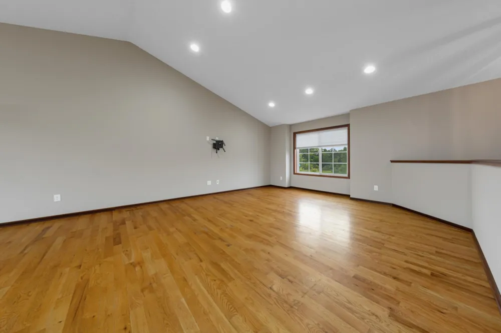 2401 Foxtail Lane Faribault, MN 55021