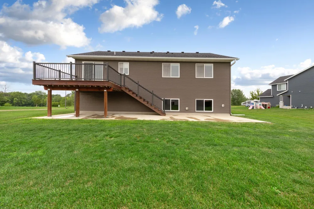 2401 Foxtail Lane Faribault, MN 55021