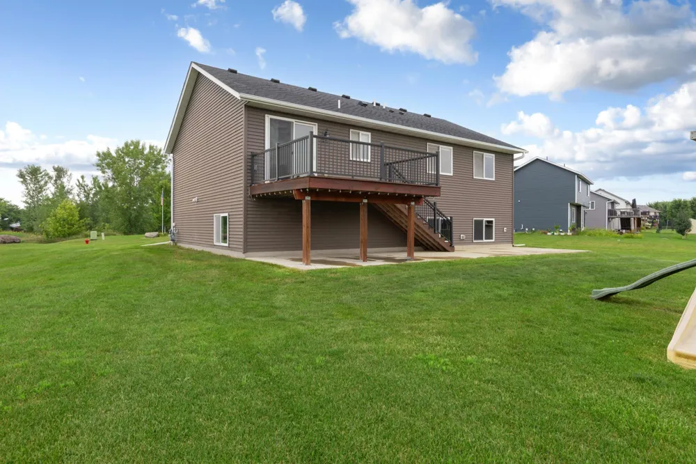 2401 Foxtail Lane Faribault, MN 55021