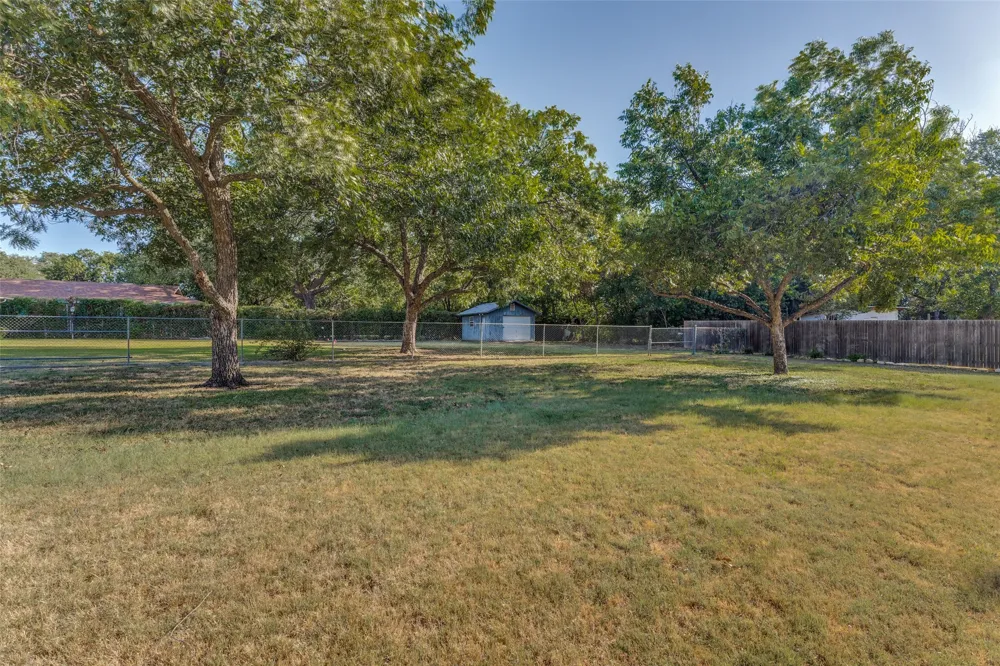 6558 Garland Avenue Fort Worth, TX 76116
