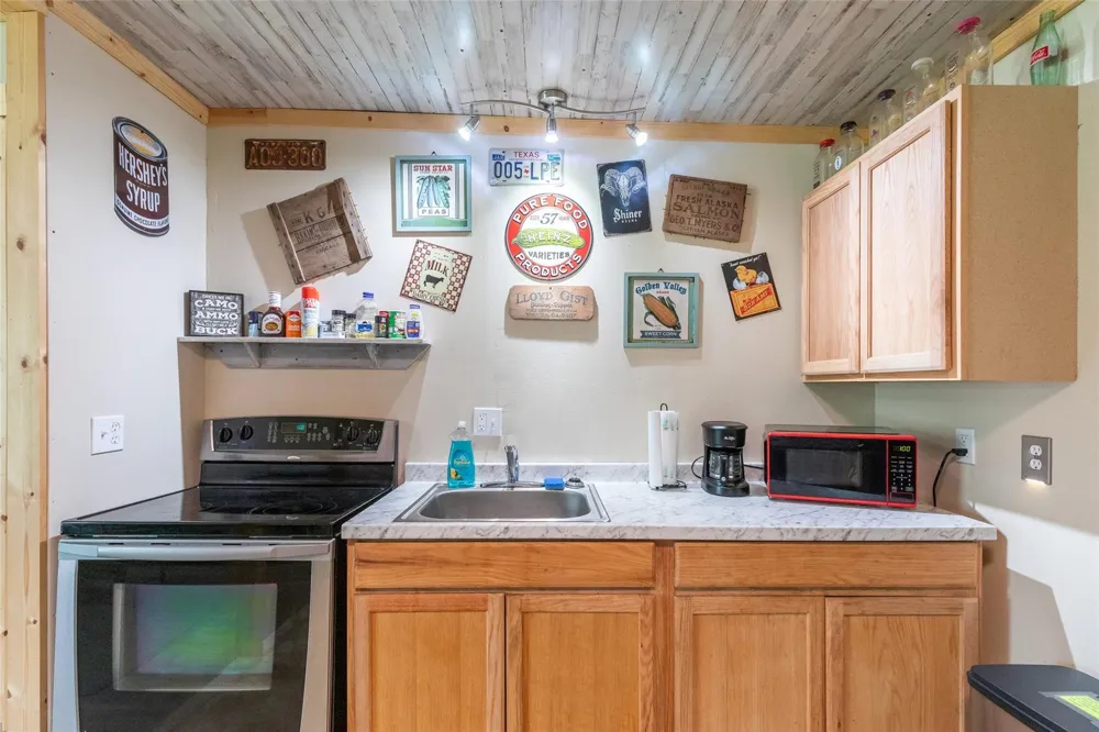920 Gas House Road Clyde, TX 79510