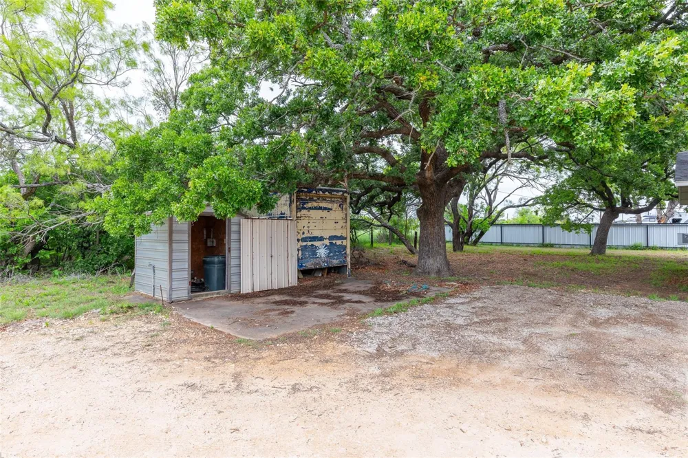 920 Gas House Road Clyde, TX 79510