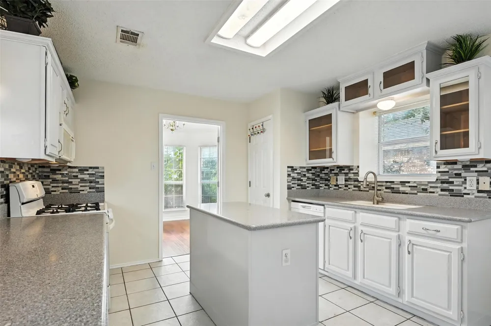 2711 Primrose Lane Rowlett, TX 75089