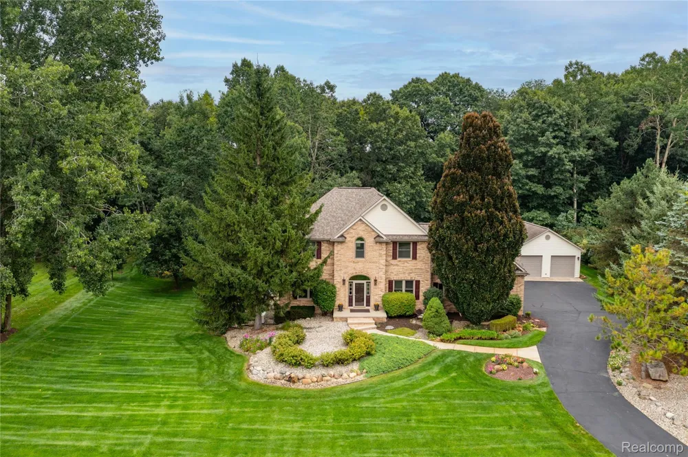 3777 Kipling Circle Genoa Township, MI 48843