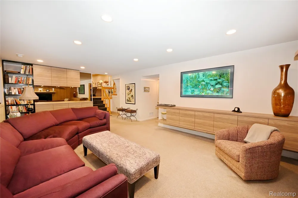 4780 Pickering Road Bloomfield Hills City, MI 48301