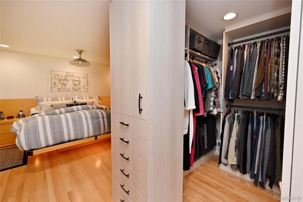 4780 Pickering Road Bloomfield Hills City, MI 48301
