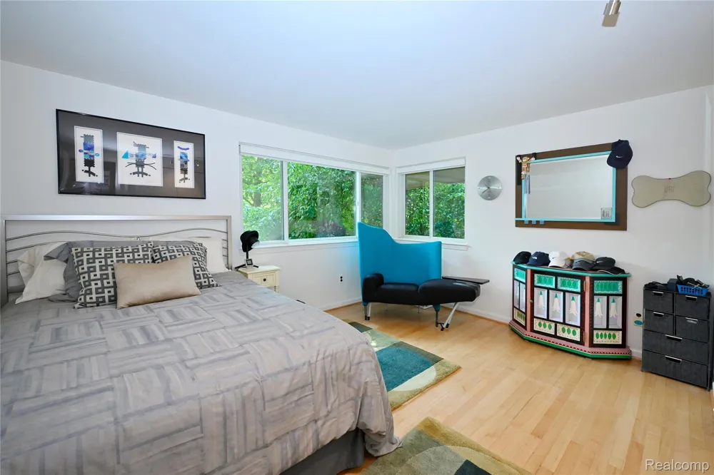 4780 Pickering Road Bloomfield Hills City, MI 48301