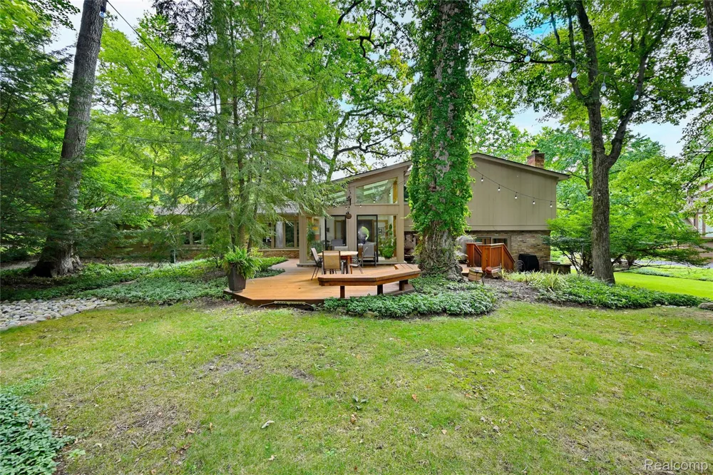 4780 Pickering Road Bloomfield Hills City, MI 48301