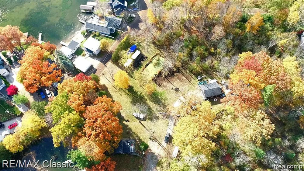 512 Fernhurst Court Orion Charter Township, MI 48362