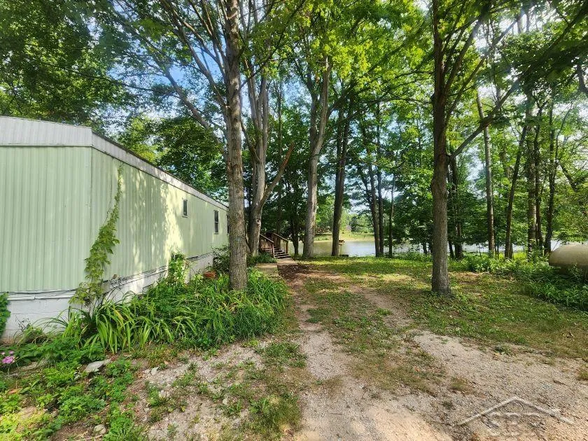 7946 Manitonka Lane Unknown, MI 48632