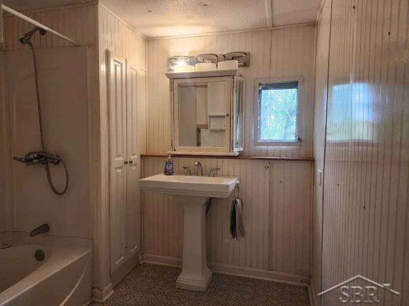 7946 Manitonka Lane Unknown, MI 48632