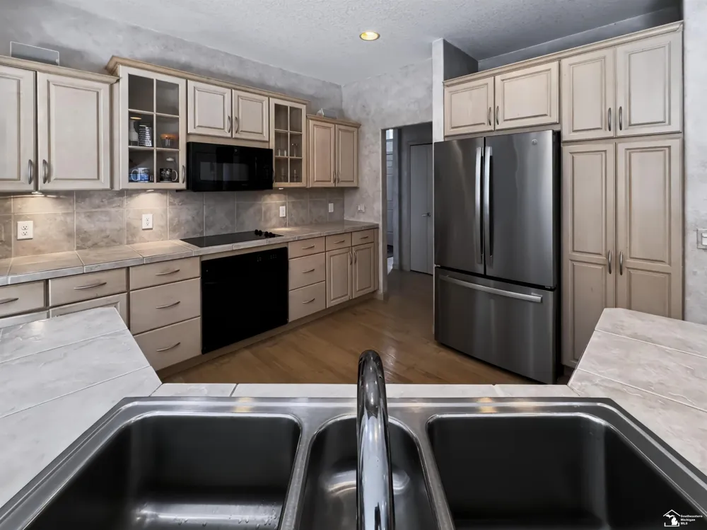 7241 Hidden Valley Drive Unknown, MI 48144