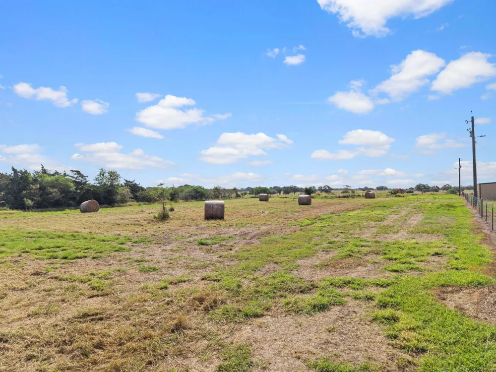 150 Private Road 4001 Yoakum, TX 77995