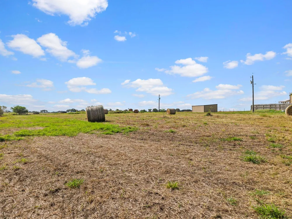 150 Private Road 4001 Yoakum, TX 77995