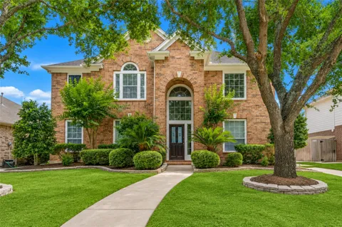 4426 Desert Cliff Court