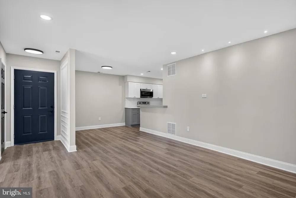 28 IPSWICH PLACE Sewell, NJ 08080
