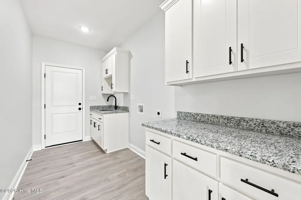 2754 Whitaker Glen Drive Farmville, NC 27828