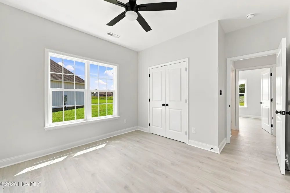 2754 Whitaker Glen Drive Farmville, NC 27828