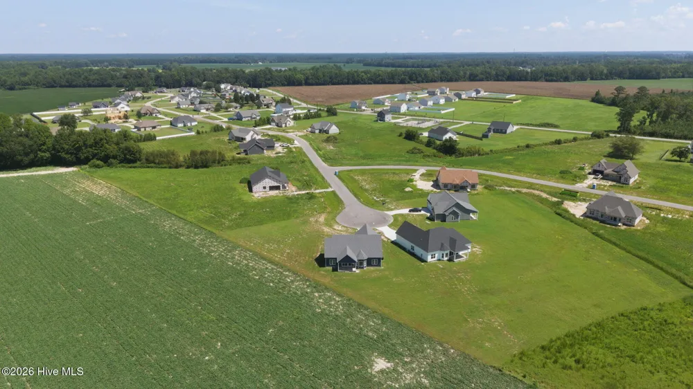 2754 Whitaker Glen Drive Farmville, NC 27828