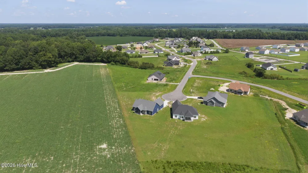 2754 Whitaker Glen Drive Farmville, NC 27828