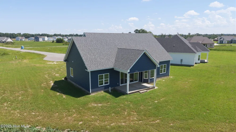 2754 Whitaker Glen Drive Farmville, NC 27828