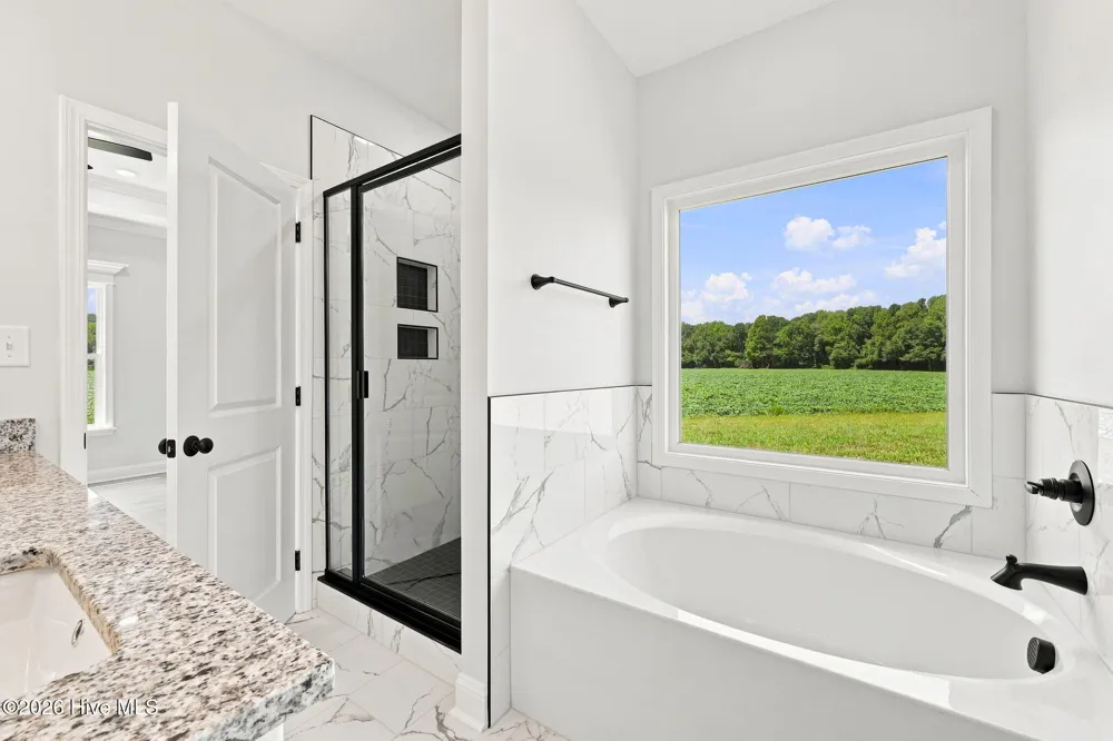 2754 Whitaker Glen Drive Farmville, NC 27828