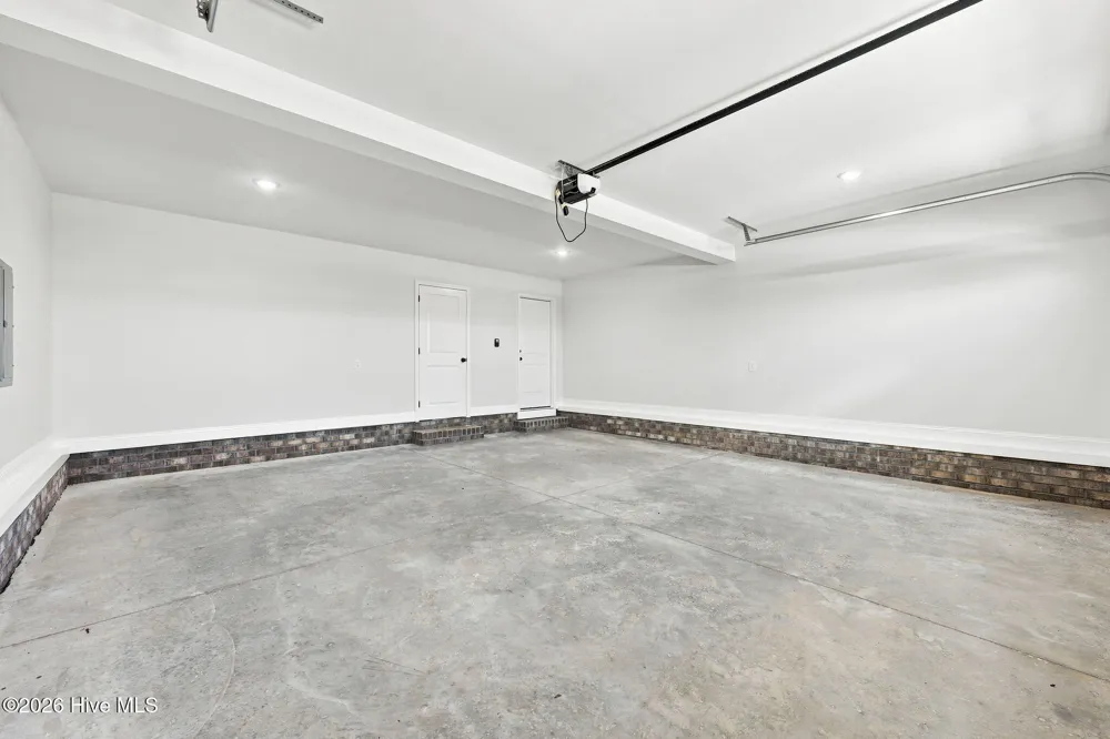 2754 Whitaker Glen Drive Farmville, NC 27828