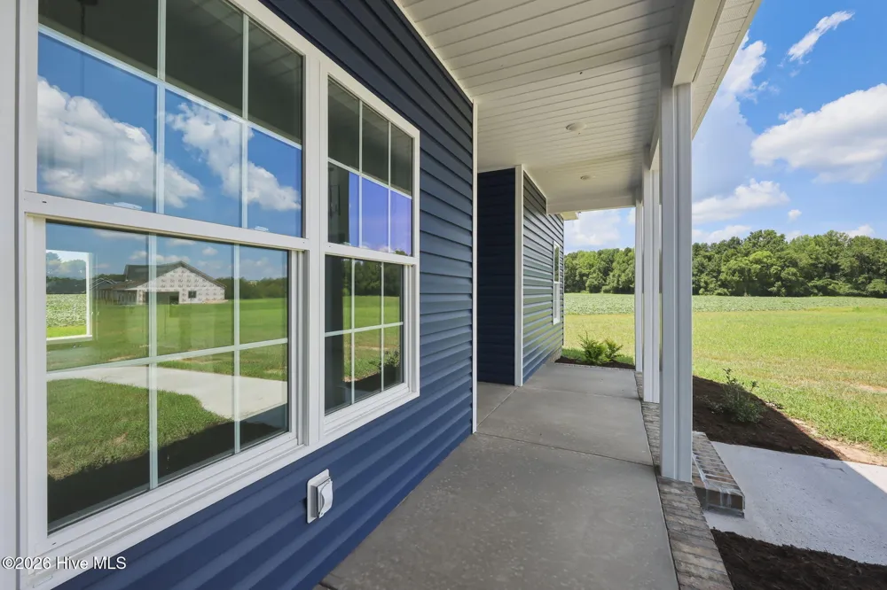 2754 Whitaker Glen Drive Farmville, NC 27828
