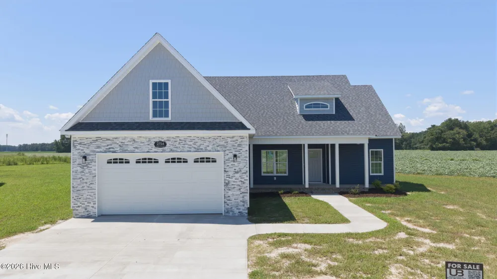 2754 Whitaker Glen Drive Farmville, NC 27828