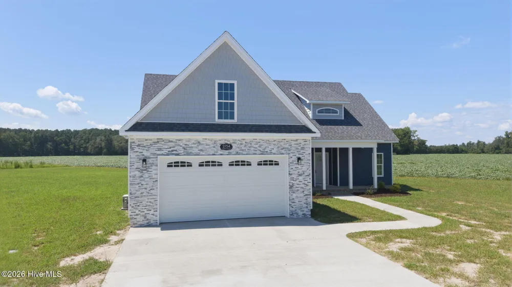 2754 Whitaker Glen Drive Farmville, NC 27828
