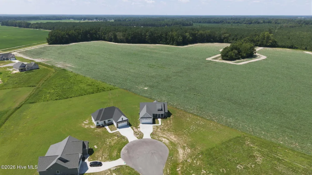 2754 Whitaker Glen Drive Farmville, NC 27828