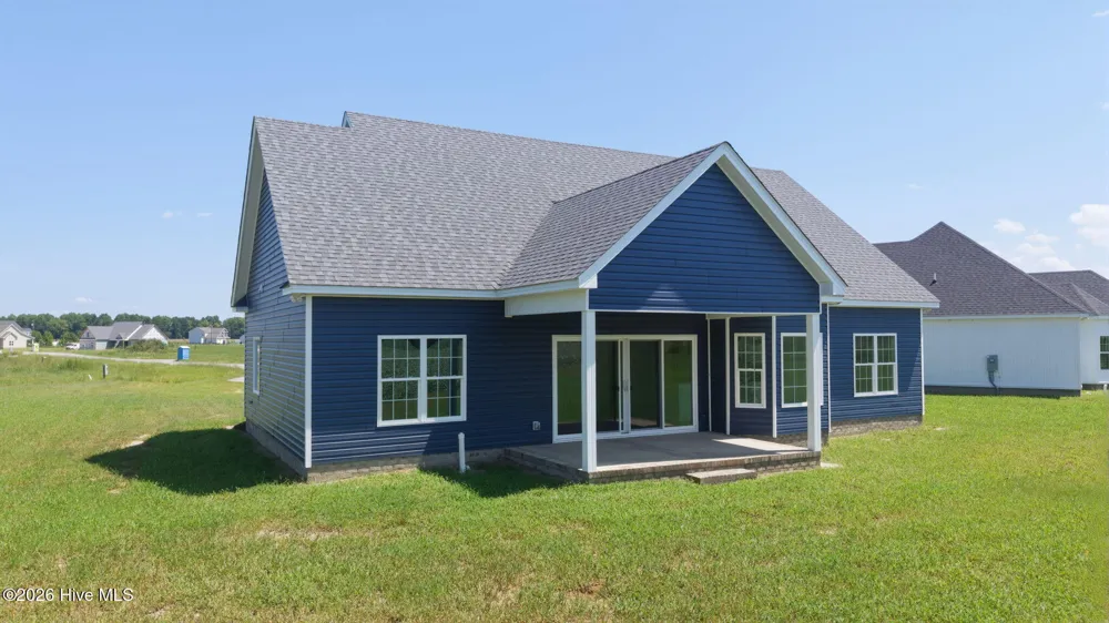 2754 Whitaker Glen Drive Farmville, NC 27828