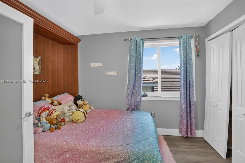 19156 NW 24th Ct Pembroke Pines, FL 33029