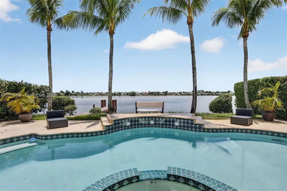 19156 NW 24th Ct Pembroke Pines, FL 33029