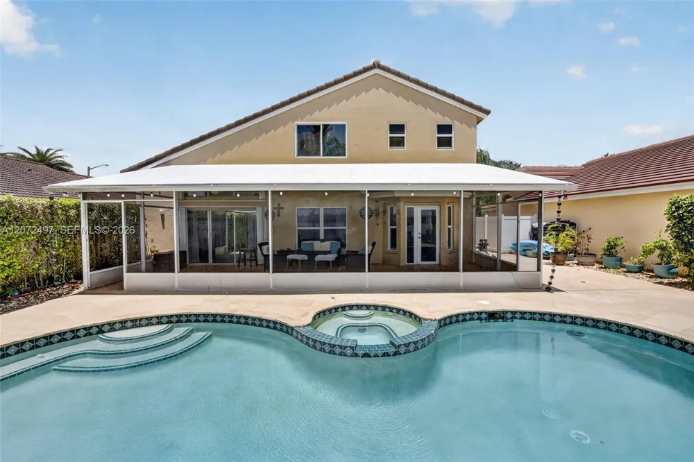 19156 NW 24th Ct Pembroke Pines, FL 33029