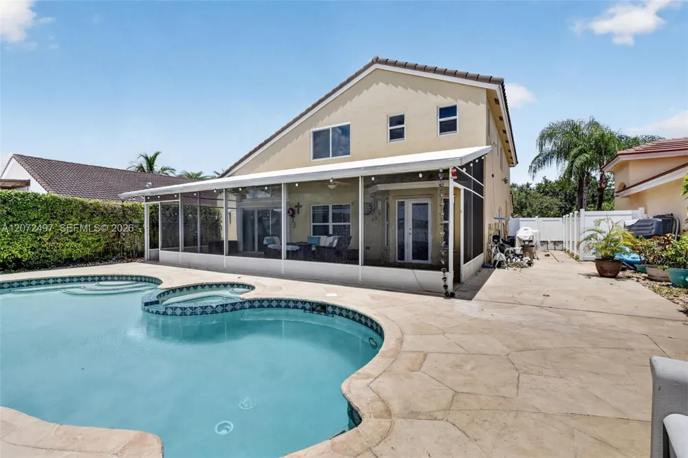 19156 NW 24th Ct Pembroke Pines, FL 33029