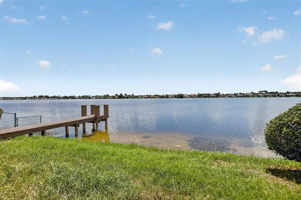 19156 NW 24th Ct Pembroke Pines, FL 33029