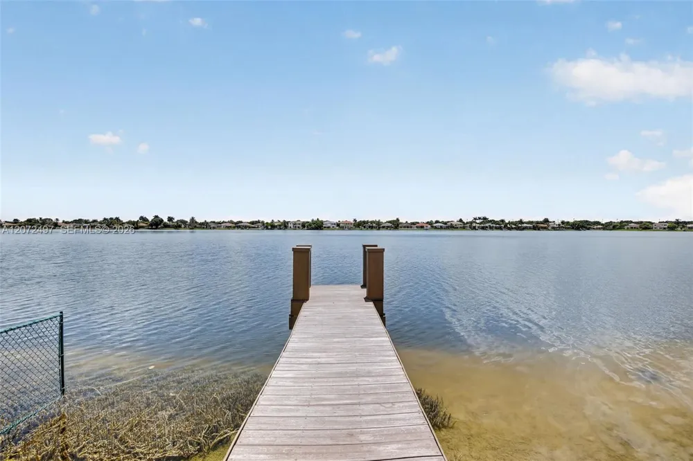 19156 NW 24th Ct Pembroke Pines, FL 33029