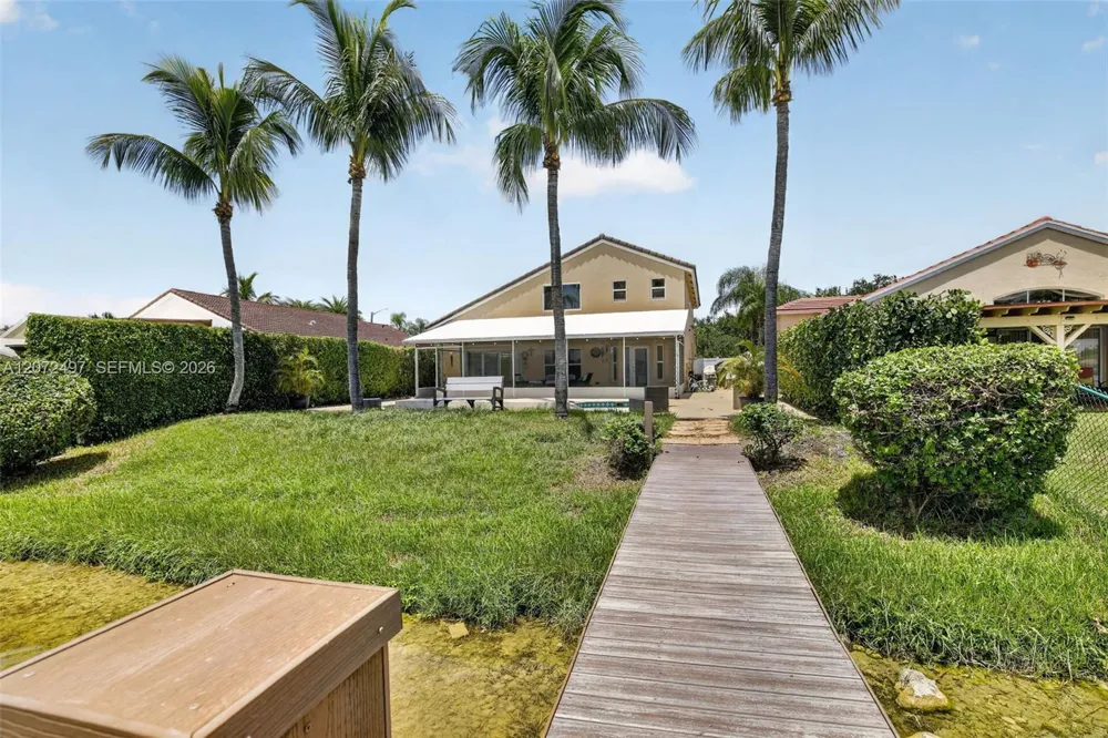 19156 NW 24th Ct Pembroke Pines, FL 33029