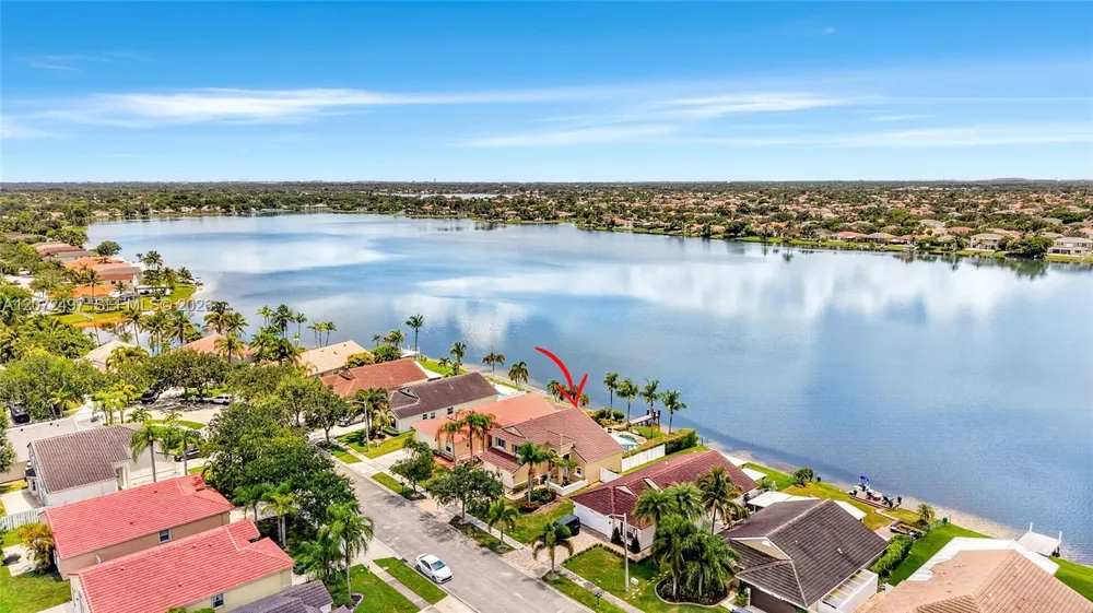 19156 NW 24th Ct Pembroke Pines, FL 33029