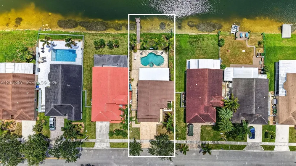 19156 NW 24th Ct Pembroke Pines, FL 33029