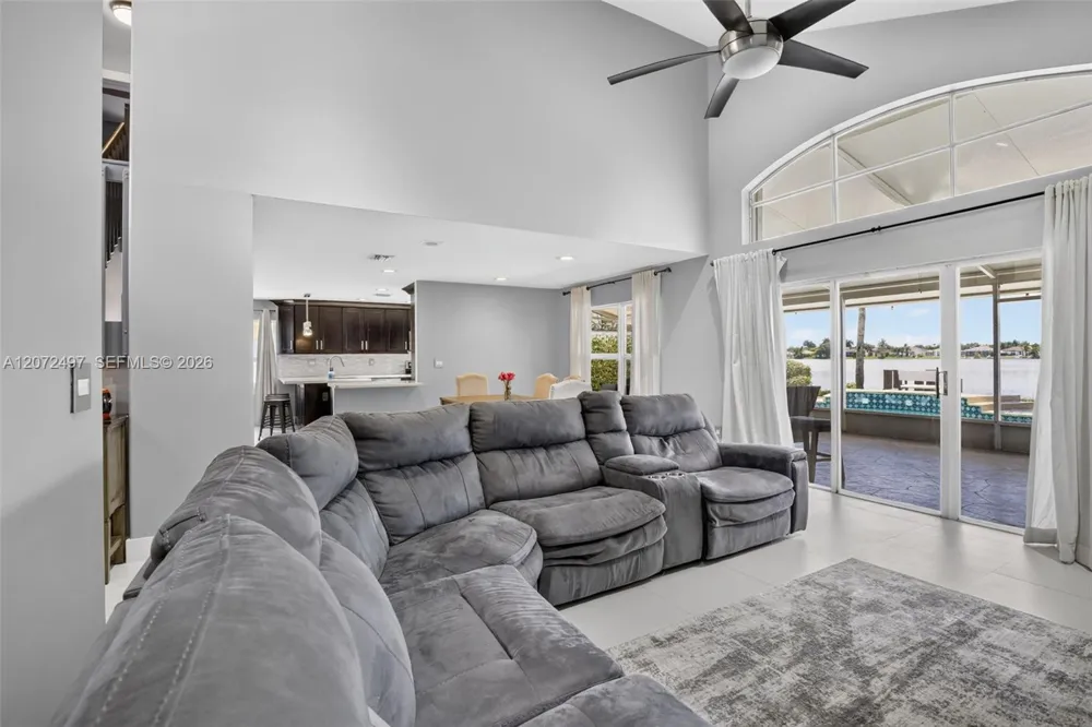 19156 NW 24th Ct Pembroke Pines, FL 33029